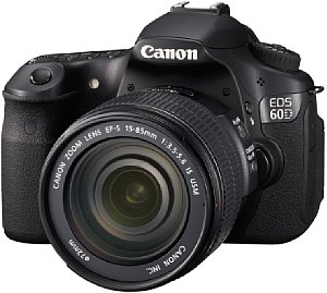 Canon EOS 60D mit EF-S 15-85 [Foto: Canon]