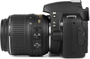 Nikon D60 mit 18-55VR Kit [Foto: MediaNord]