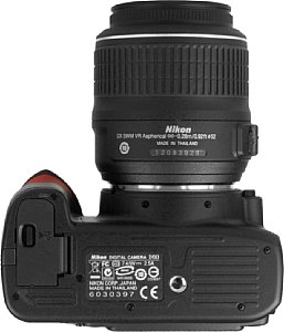 Nikon D60 mit 18-55VR Kit [Foto: MediaNord]