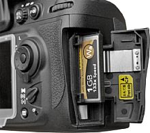 Nikon D700 [Foto: Yvan Boeres]