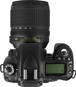 Nikon D90 mit Nikon AF-S Nikkor 18-105 mm 1:3.5-5.6 G ED [Foto: MediaNord]