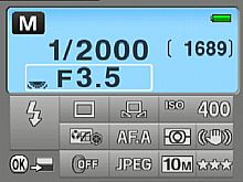 Pentax K-m – Infobildschirm [Foto: Yvan Boeres]