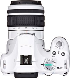 Pentax K-m white DAL18-55 [Foto: Pentax]