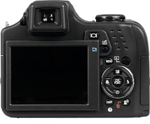 Olympus SP-590 UZ [Foto MediaNord]