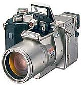 Olympus C-2100 Ultra Zoom [Foto: Olympus] [Foto: Foto: Olympus]