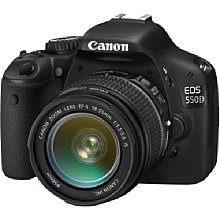 Canon EOS 550D mit EF-S 18-55 IS