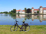 Sweety vor Schloß Rheinsberg [Foto: Steffen Glöckner]