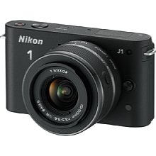 Nikon 1 J1 mit VR 10-30 mm
