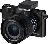 Samsung NX210 mit NX Lens 3.5-5.6 18-55 mm OIS i-Function [Foto: Samsung]