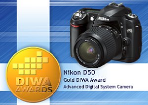 DIWA Gold Award für die Nikon D50 [Foto: DIWA]