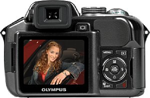 Olympus SP-550 UZ [Foto: MediaNord]
