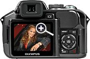 Olympus SP-550 UZ Rückansicht [Foto: MediaNord]