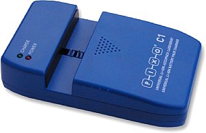 Pixo C1 Universal-Ladegerät  [Foto: Pixo]
