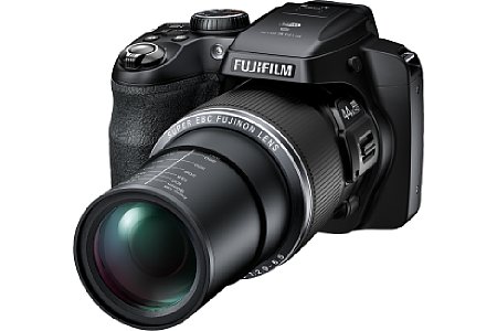 Bild Die Fujifilm FinePix S8400W bietet ein enormes 44-fach-Zoom von 24 bis 1.056 mm mit optischem Bildstabilisator. Das Zoom kann über die seitliche Wippe in drei Geschwindigkeiten gesteuert werden.