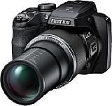 Die Fujifilm FinePix S8400W bietet ein enormes 44-fach-Zoom von 24 bis 1.056 mm mit optischem Bildstabilisator. Das Zoom kann über die seitliche Wippe in drei Geschwindigkeiten gesteuert werden. [Foto: Fujifilm]