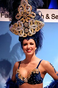 Las Vegas Showgirl bei Samsung [Foto: Daniela Schmid]