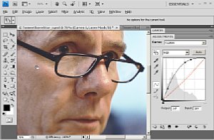 Photoshop CS4 kommt mit neuer Oberfläche und mit der praktischen Korrekturenpalette, die Änderungen an Einstellungsebenen wie den Gradationskurven deutlich erleichtert. [Foto: Heico Neumeyer]