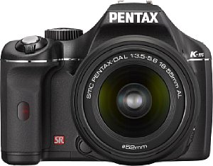 Pentax K-m mit DAL1855 [Foto: Pentax]