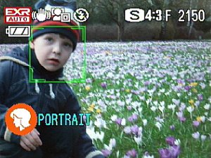 Das erkannte Gesicht veranlasst die Fujifilm FinePix F200EXR, in den Porträtmodus zu gehen [Foto: MediaNord]