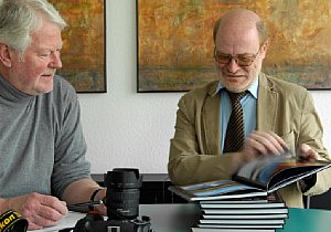Michael Gradias, Besuch bei digitalkamera.de (mit Redakteur Jan-Gert Hagemeyer) [Foto: MediaNord]