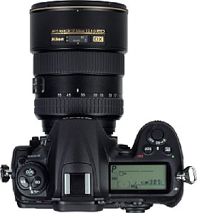 Nikon D300S mit AF-S Nikkor 17-55 mm 1:2.8 G ED [Foto: MediaNord]