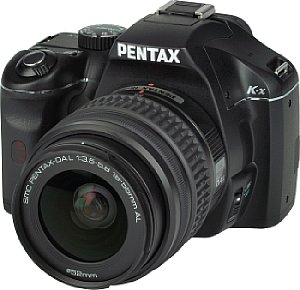 Pentax K-x mit SMC Pentax-DA L 1:3.5-5.6 18-55 mm AL [Foto: MediaNord]