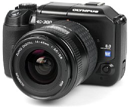 Olympus E-300  [Foto: MediaNord]