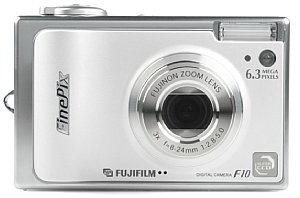 Fujifilm FinePix F10 Frontansicht [Foto: MediaNord]