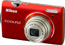 Nikon Coolpix S5100 in Rot