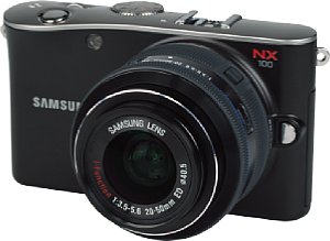 Samsung NX100 mit 1:3.5-5.6 20-50mm ED i-Function [Foto: MediaNord]