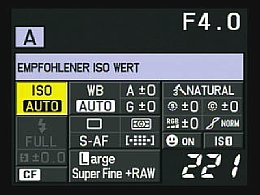 Olympus E-5 – Infobildschirm mit Direkteinstellung [Foto: MediaNord]