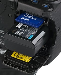Sony Alpha 55 mit Sony Objektiv SAL-1855 18 -55mm 3.5 -5.6 SAM  [Foto: MediaNord]