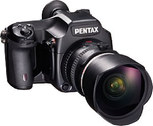 Pentax 645D mit smc D FA 645 25 mm 4.0 [Foto: Pentax]