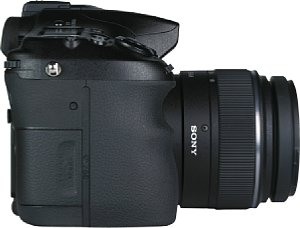 Sony Alpha 77V mit DT 18-55 mm 3.5-5.6 SAM  [Foto: MediaNord]