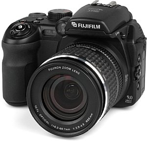 Fujifilm FinePix S9500 [Foto: MediaNord]
