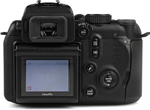 Fujifilm FinePix S9500 Rückansicht  [Foto: MediaNord]
