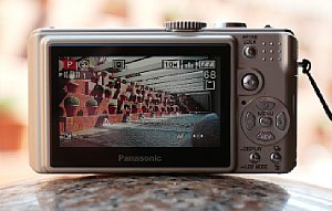 Panasonic Lumix DMC-LX2 Rückansicht