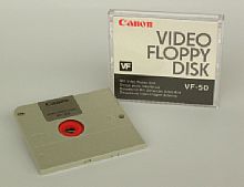 Canon Video Floppy Disk [Foto:Harald Schwarzer]