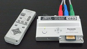 Panasonic HDTV Photo Player DMW-SDP1 mit Fernbedienung [Foto: MediaNord]