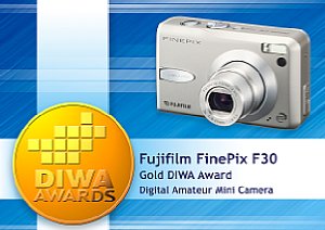 Fujifilm FinePix F30 [Foto: DIWA]