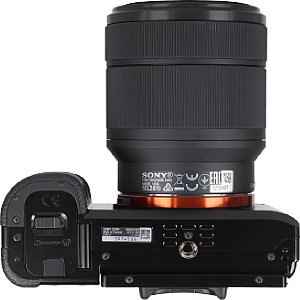 Sony Alpha 7 mit FE 28-70 mm [Foto: MediaNord]