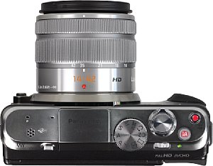 Panasonic Lumix DMC-GF6 mit G Vario 14-42 mm [Foto: MediaNord]