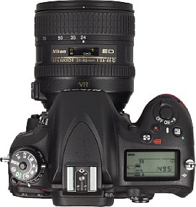 Nikon D610 mit AF-S 24-85 mm VR [Foto: Nikon]