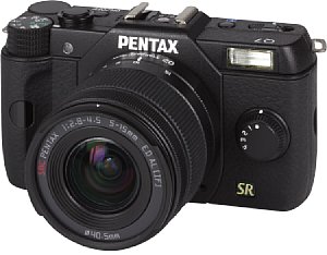 Pentax Q7 mit Q-Lens 5-15 mm [Foto: MediaNord]