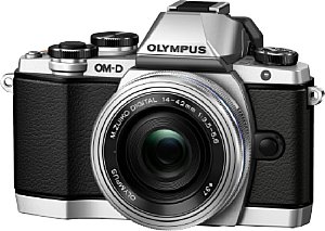 Olympus OM-D E-M10 mit 14-42 mm ED EZ [Foto: Olympus]