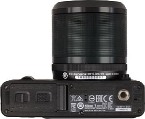 Nikon 1 AW1 mit 1-Mount AW 11-27,5 mm [Foto: MediaNord]
