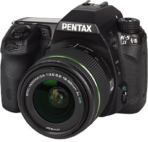 Pentax K-5 II mit 18-55 mm [Foto: MediaNord]