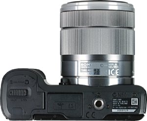 Sony NEX-F3 mit E 18-55 mm [Foto: MediaNord]