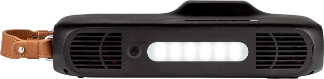 Bild Auf der Rückseite besitzt die Egretech Plume 300 eine in drei Helligkeitsstufen regelbare LED. [Foto: MediaNord]