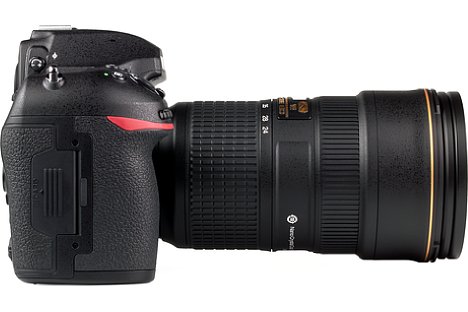 Bild Der Handgriff der Nikon D850 ist gut ausgeformt und der gummierte Belag sorgt für noch bessere Griffigkeit. [Foto: MediaNord]